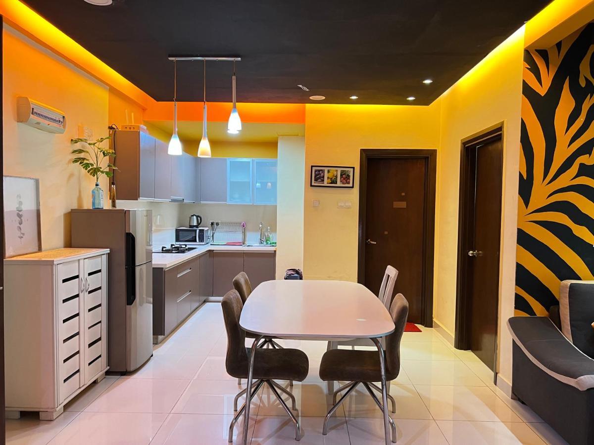 Regalia Suites & Residence 2 Bedroom Apartment By Enjoy Your Stay Kuala Lumpur Exterior photo