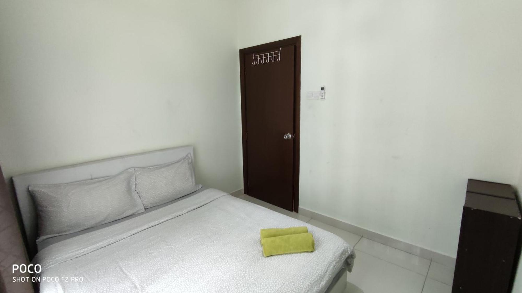 Regalia Suites & Residence 2 Bedroom Apartment By Enjoy Your Stay Kuala Lumpur Room photo