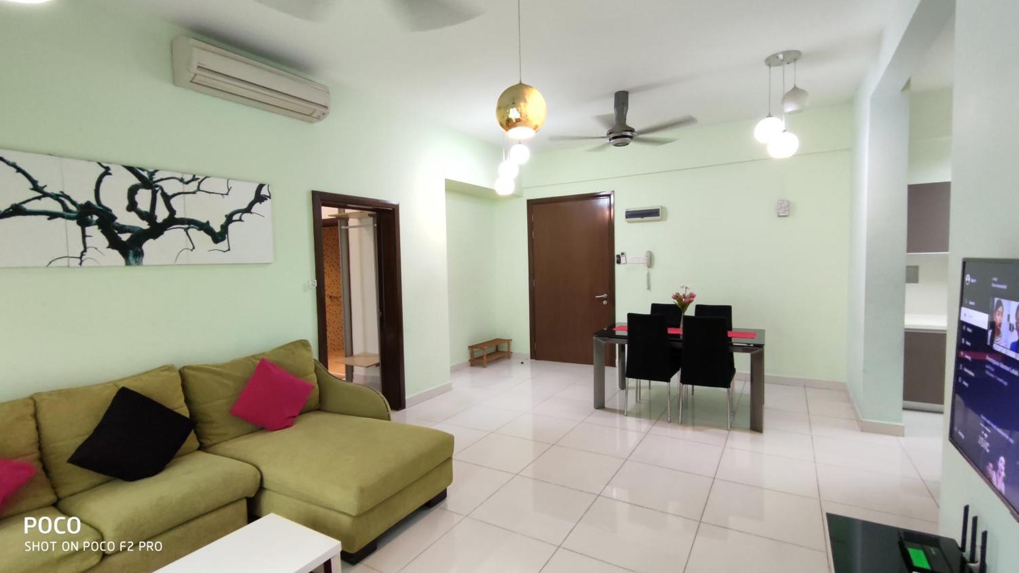 Regalia Suites & Residence 2 Bedroom Apartment By Enjoy Your Stay Kuala Lumpur Room photo